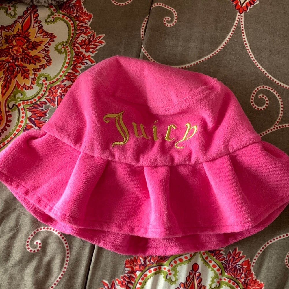 Juice bucket hat